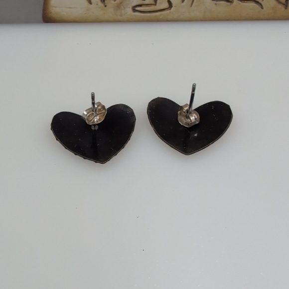 A Classic Etched Earring Duo | Hearts & Teacups | Antiqued Gold Aesthetic - Picture 5 of 6